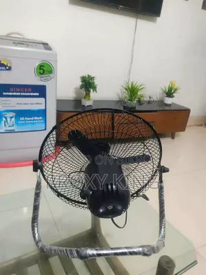 ফেন এর সাথে একটা জাজিম রয়েছে কেউ নিলে নক করেন