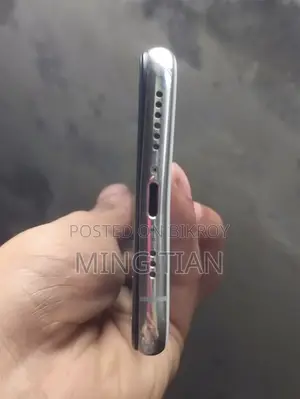 অ্যাপল আইফোন এক্সএস ২৫৬ জিবি সাদা