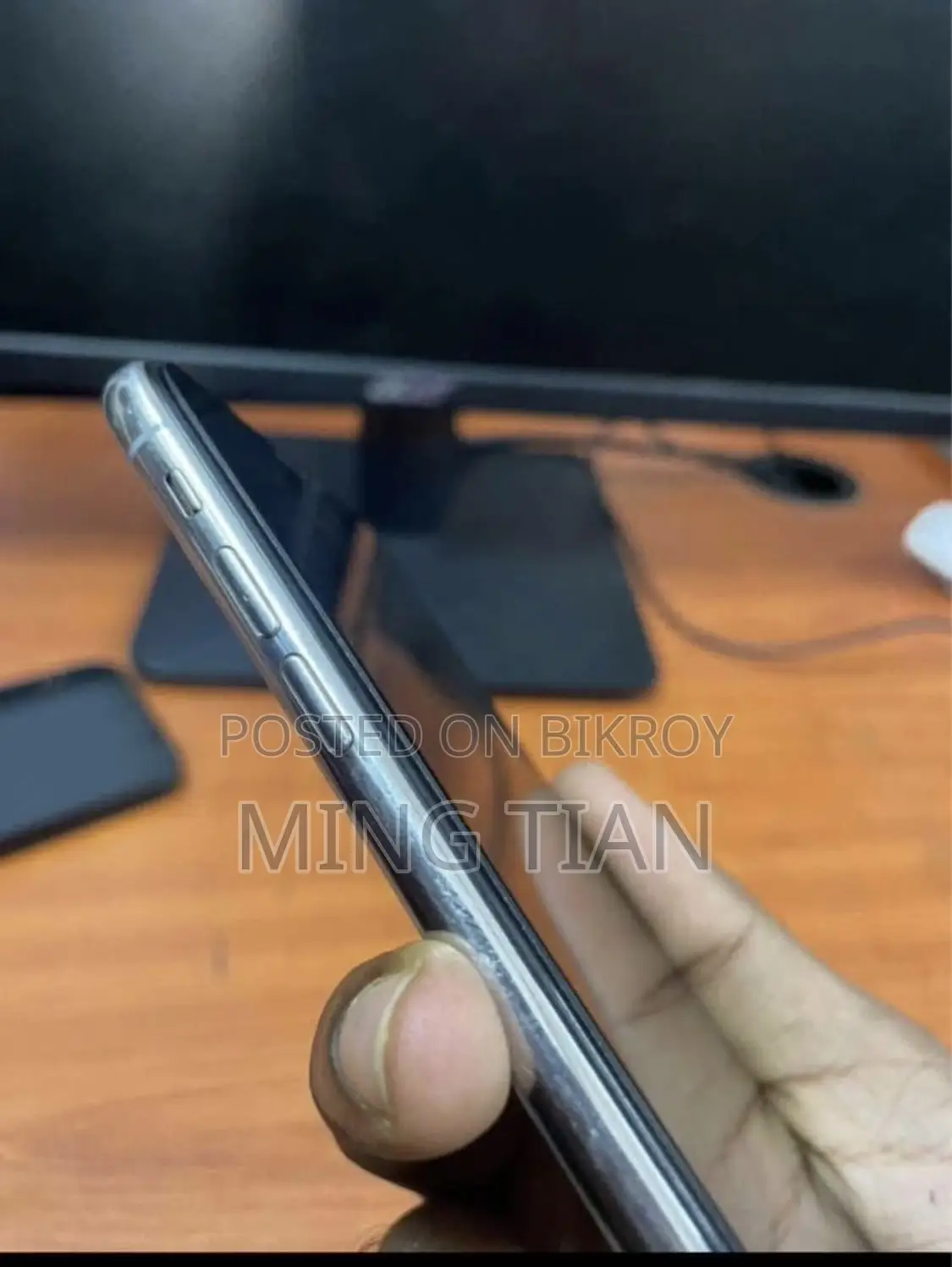 অ্যাপল আইফোন এক্সএস ২৫৬ জিবি সাদা
