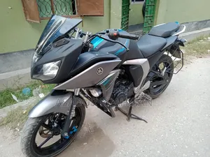 Yamaha 2019 Black