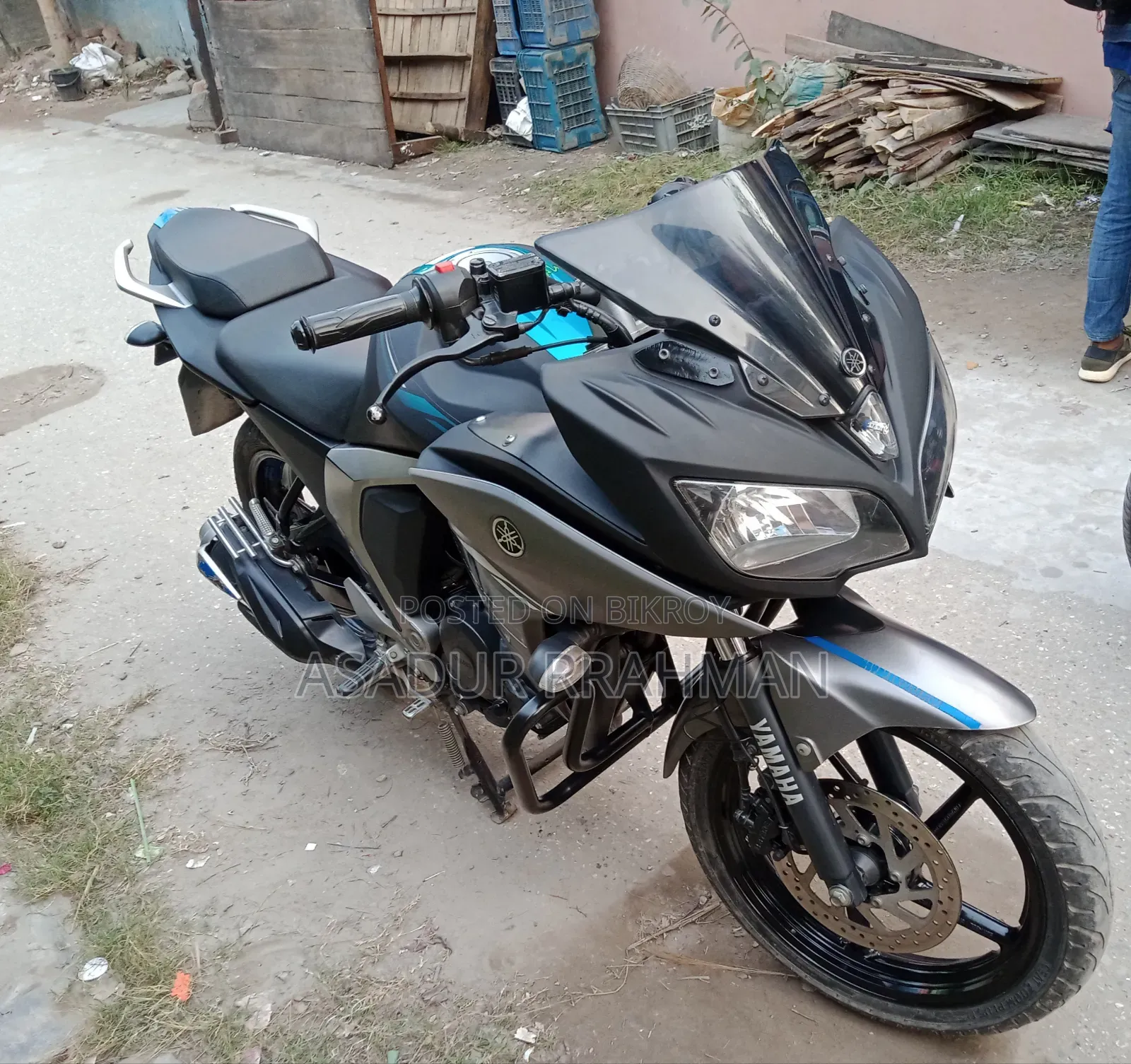 Yamaha 2019 Black