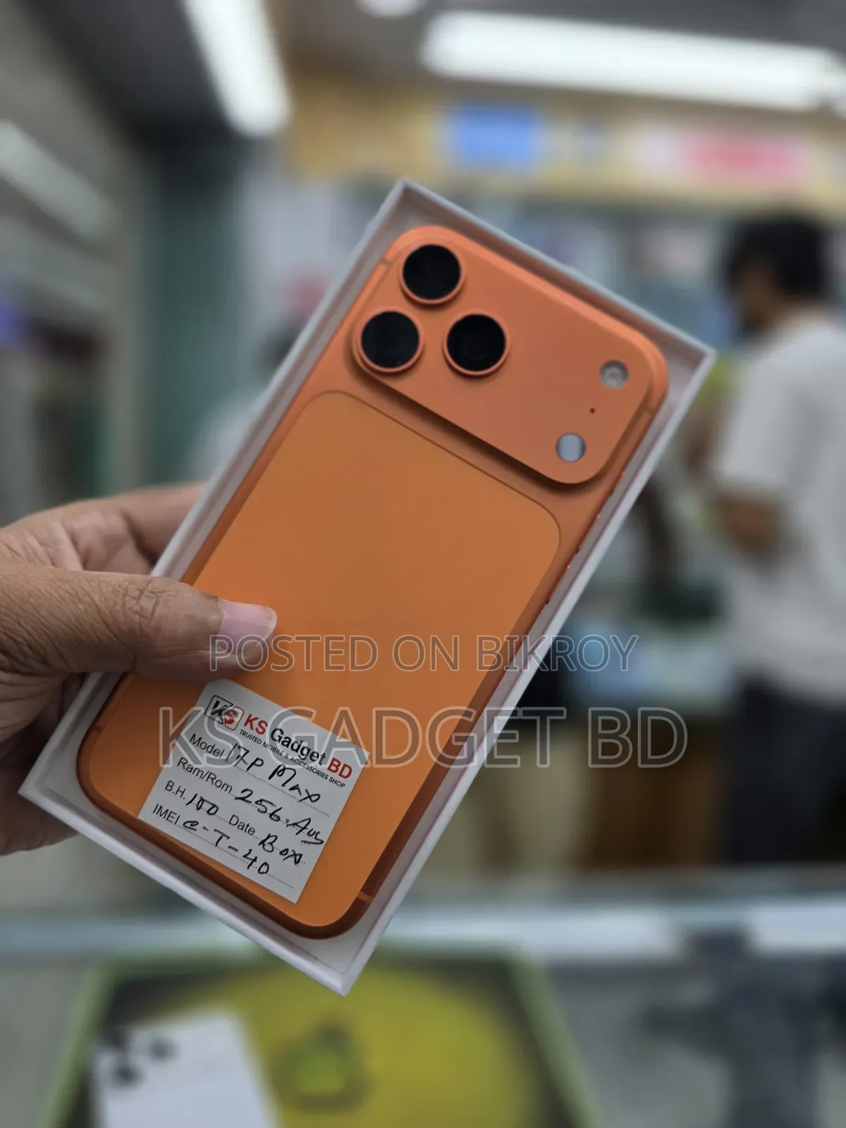 New Apple iPhone 17 Pro Max 256 GB Orange