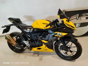 Suzuki GSX-R 2023 Yellow