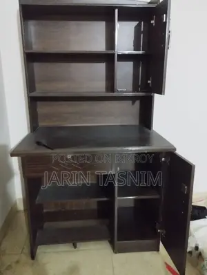 বিক্রয়ের জন্য স্টাডি টেবিল