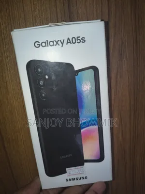 New Samsung 4 GB Black