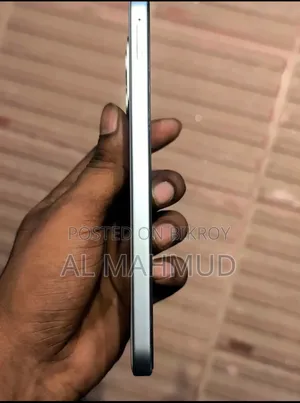 ভিভো ৮ জিবি সাদা