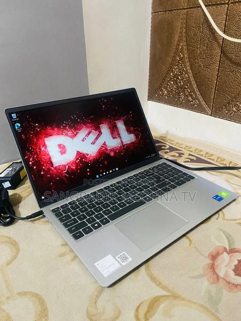 Laptop Dell 4GB Intel SSD 500GB