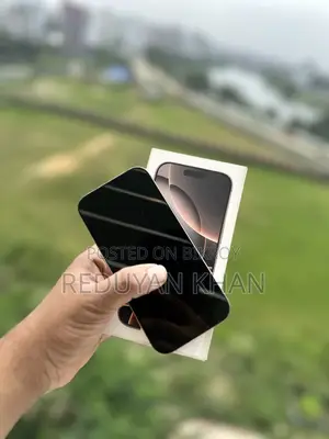 অ্যাপল আইফোন ১৬ প্রো ১২৮ জিবি গোল্ড