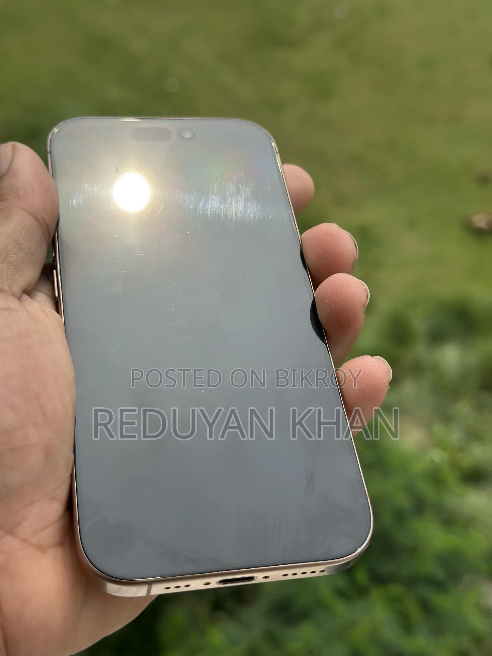 অ্যাপল আইফোন ১৬ প্রো ১২৮ জিবি গোল্ড