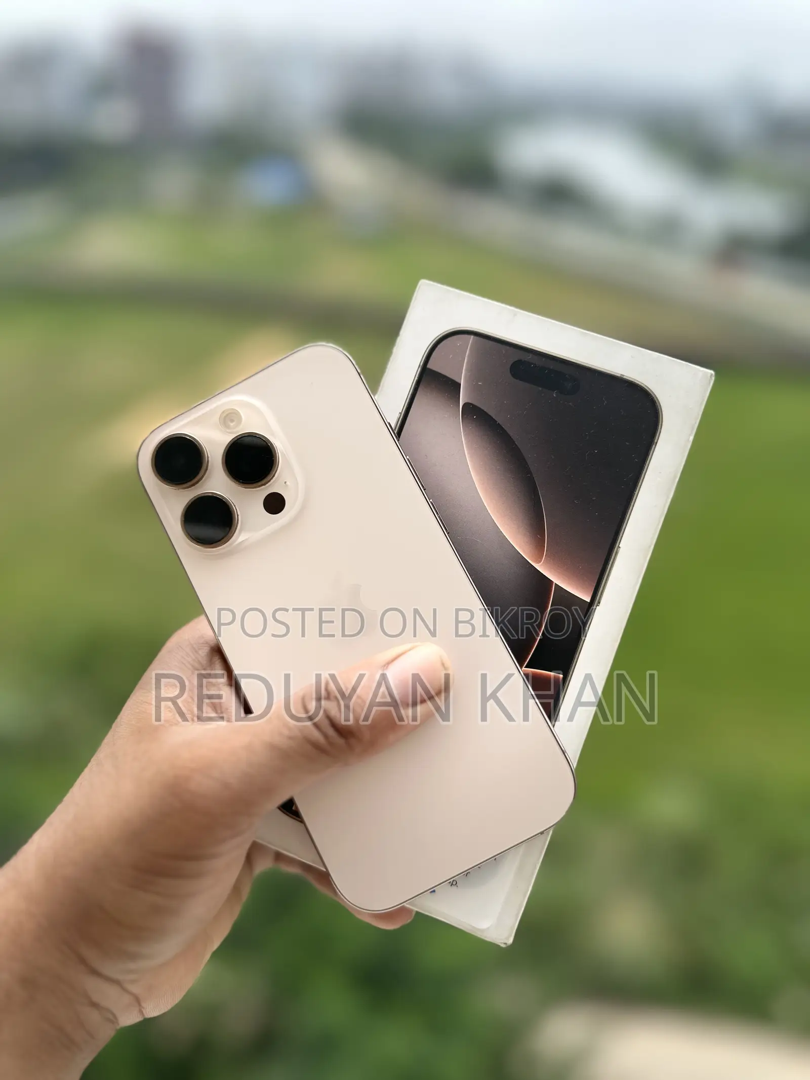 অ্যাপল আইফোন ১৬ প্রো ১২৮ জিবি গোল্ড