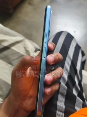 Vivo Y33s 128 GB