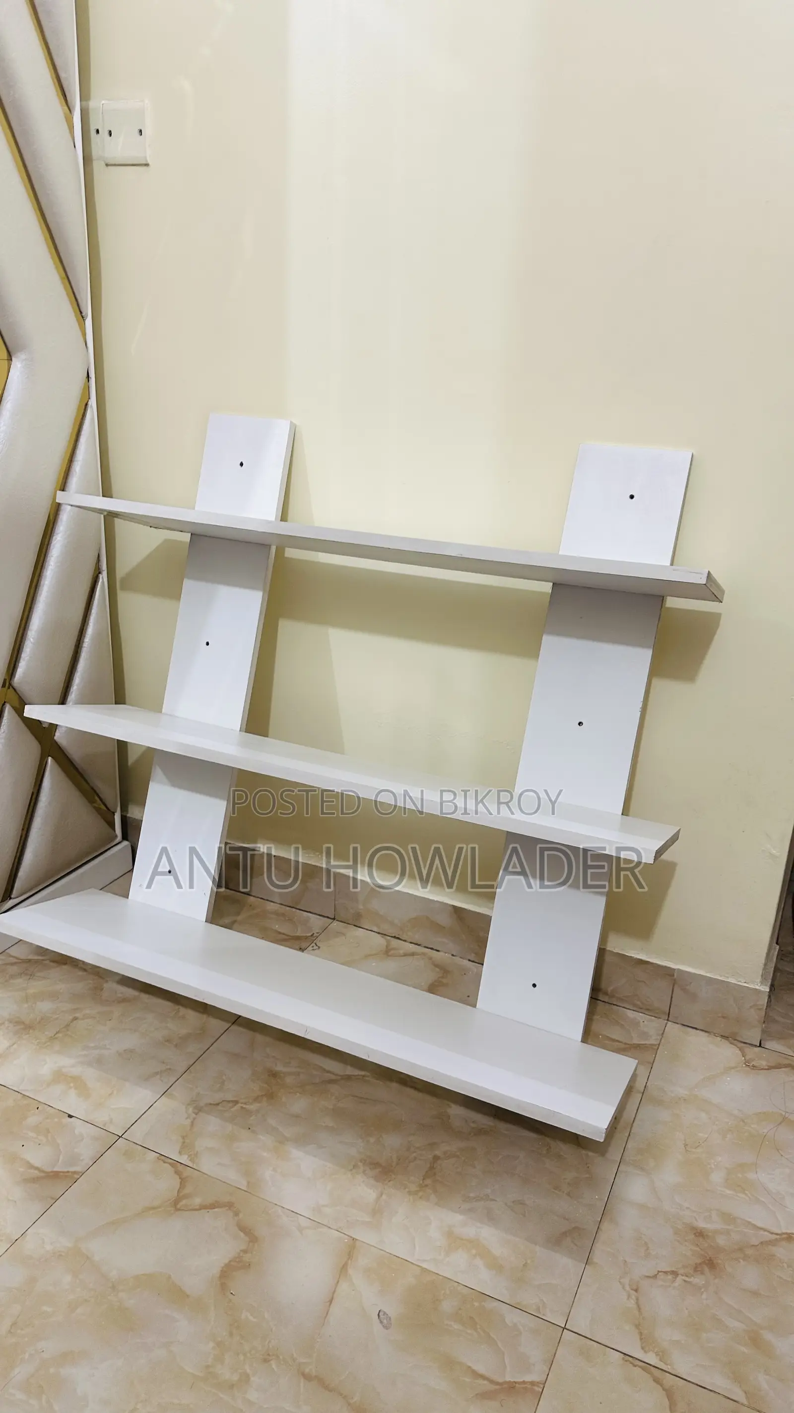 Smart Wall Book Shelf