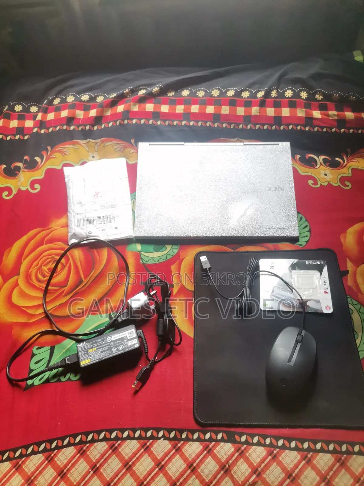 Laptop NEC 8GB Intel Core i5 SSD 256GB