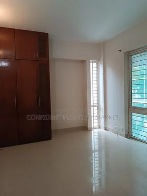 4bdrm Apartment in Gulshan for sale