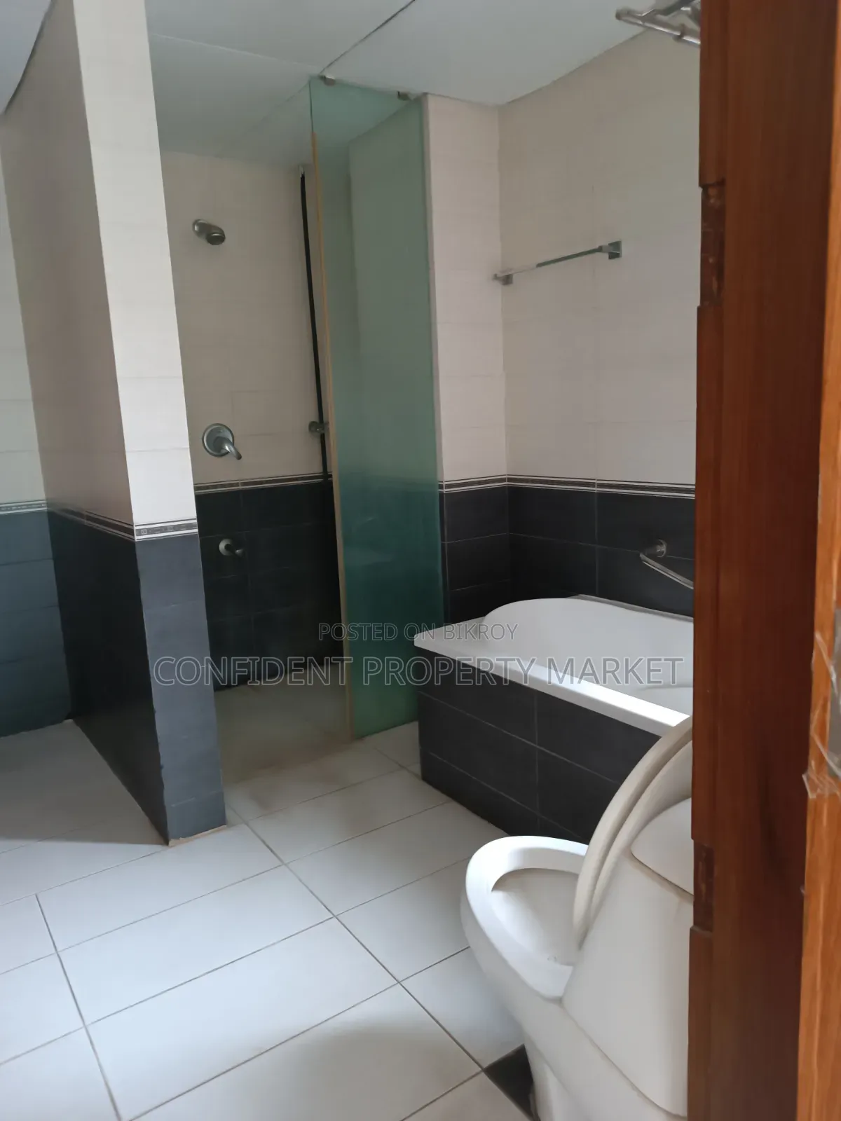 4-Bedroom Apartment in Gulshan for Sale