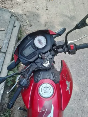 টিভিএস অ্যাপাচি আরটিআর ১৬০ ২ভি ২০২৫ রেড