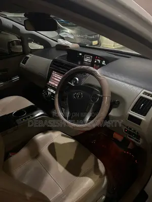 Toyota Prius 2015 Pearl