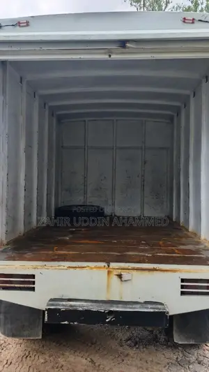 পুরানো গাড়ি বিক্রয়ের জন্য