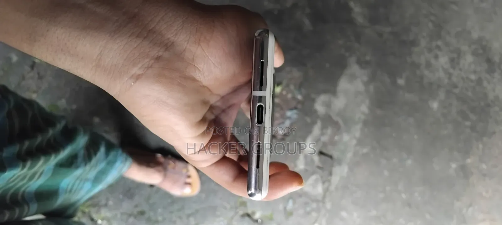 গুগল পিক্সেল ৬ প্রো ১২৮ জিবি হোয়াইট