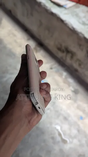 Samsung Galaxy J1 8 GB Silver