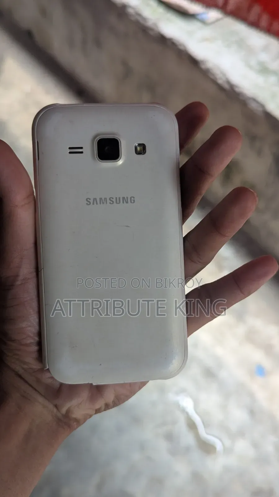 Samsung Galaxy J1 8 GB Silver