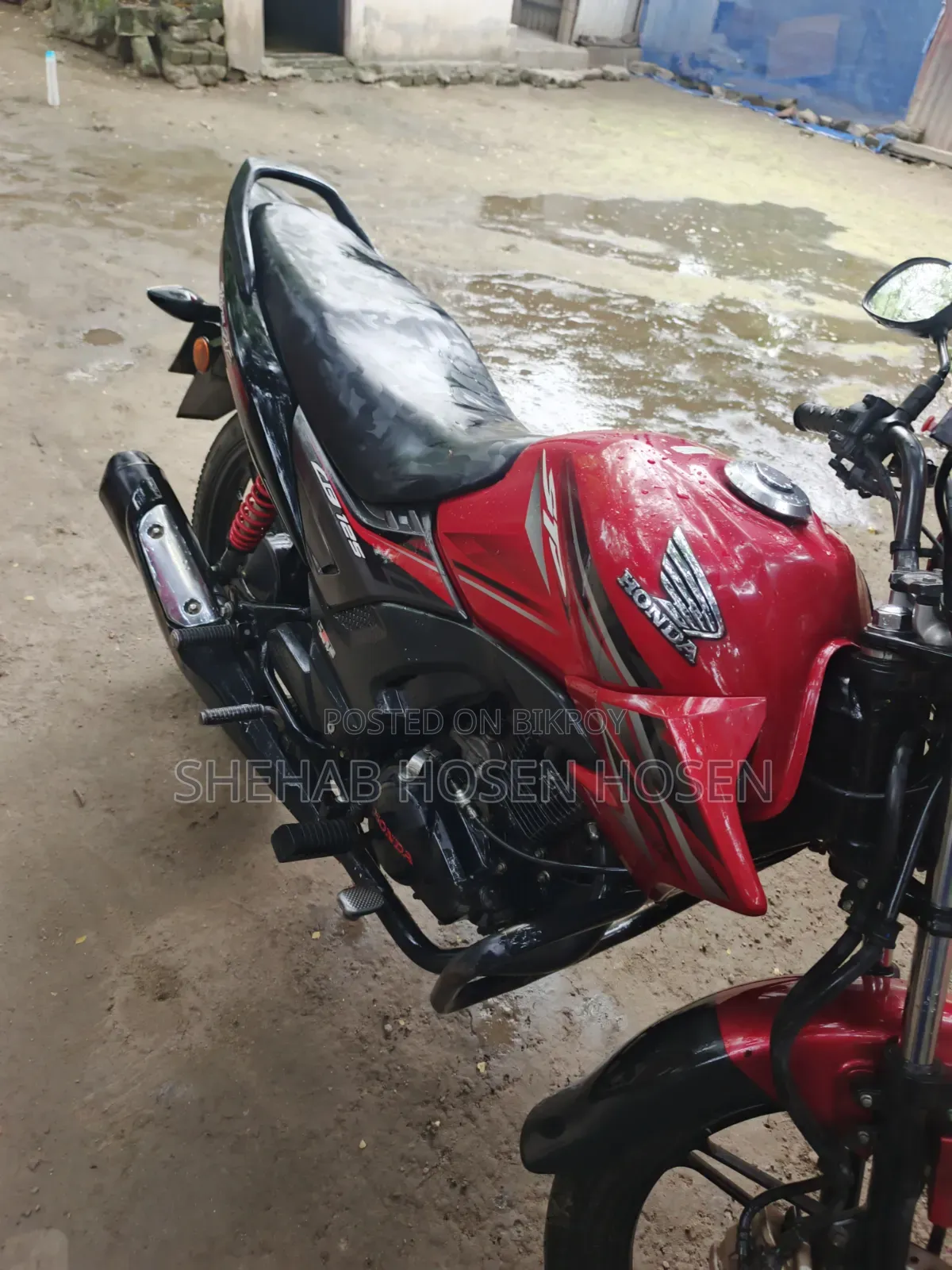Honda 2022 Red