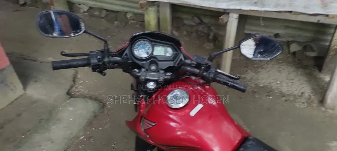 Honda 2022 Red