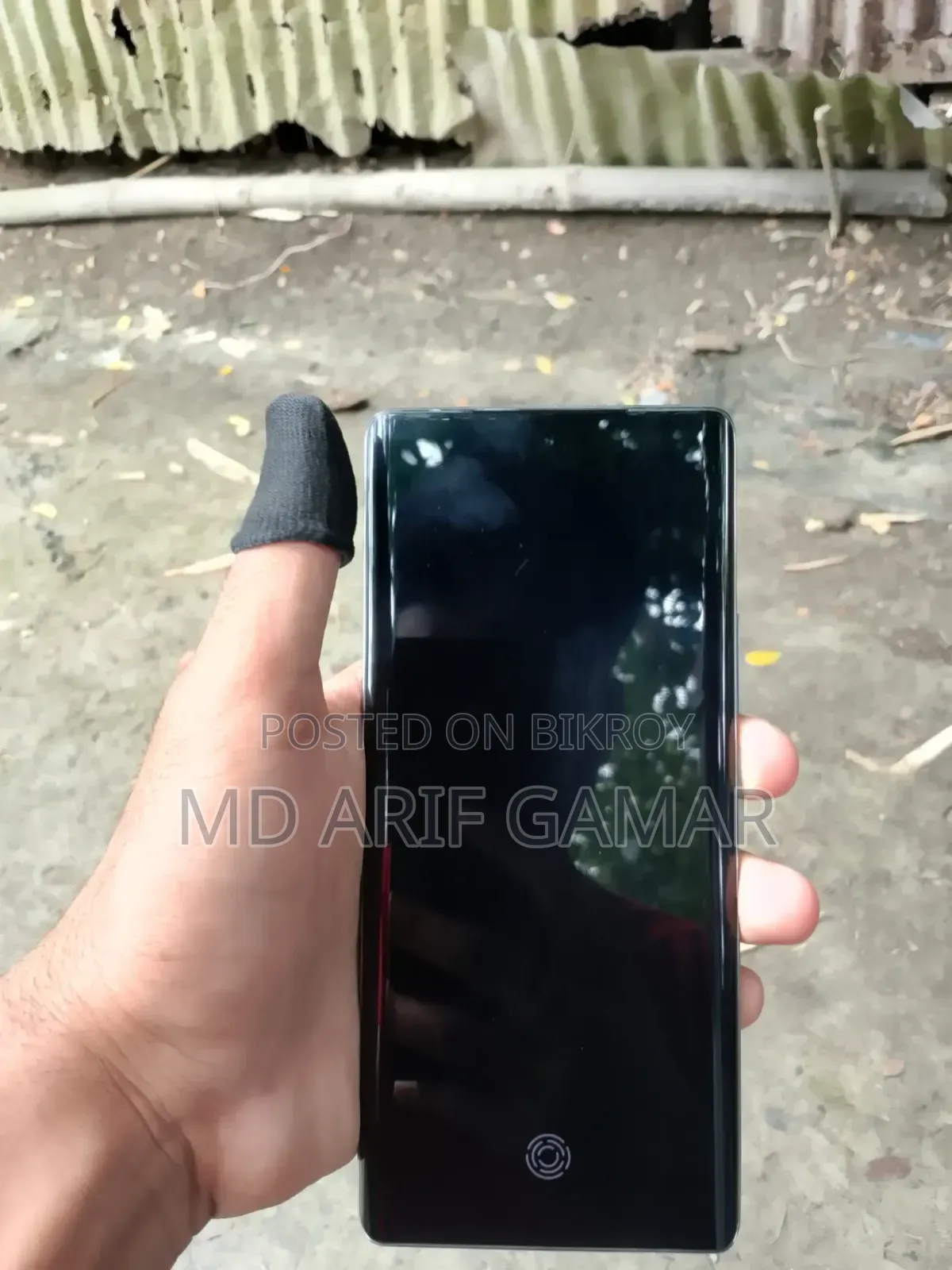 টেকনো স্পার্ক ২০ প্রো প্লাস ২৫৬ জিবি হোয়াইট