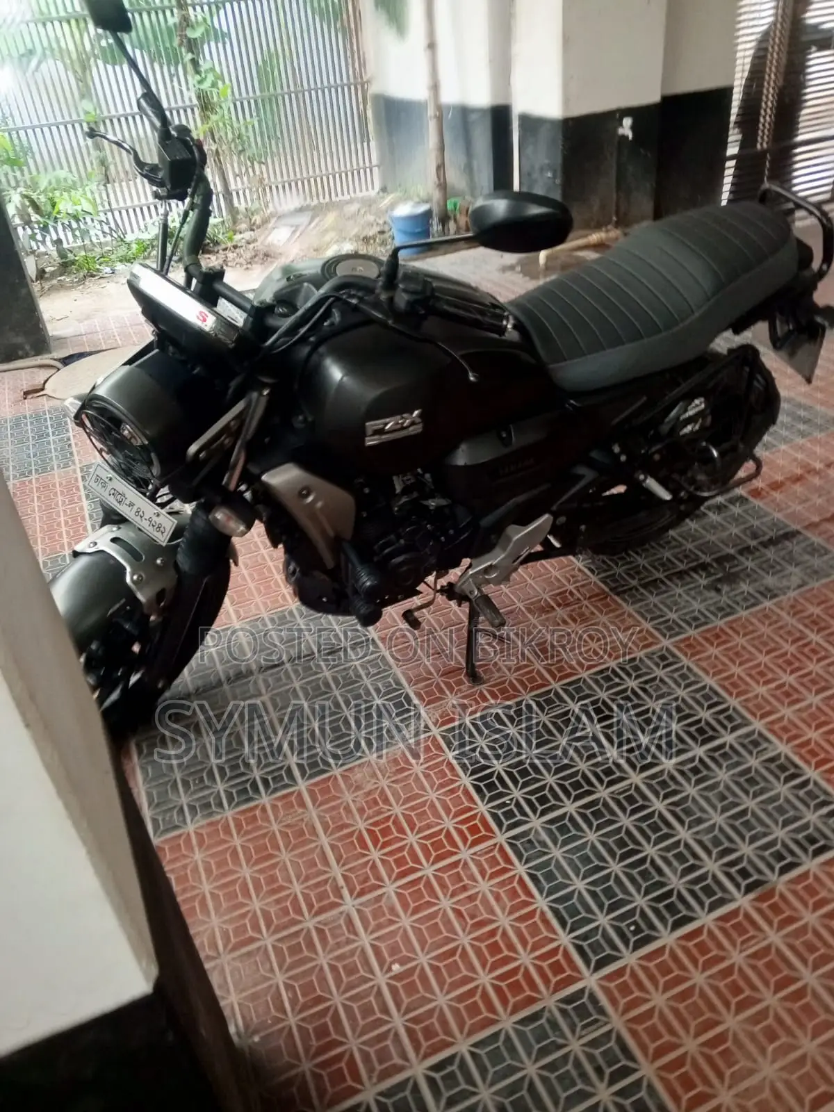 ইয়ামাহা ২০২৩ ব্ল্যাক