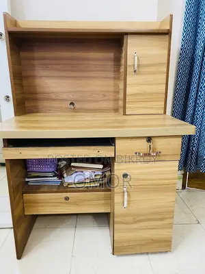 Office Or Home Useable Computer Table