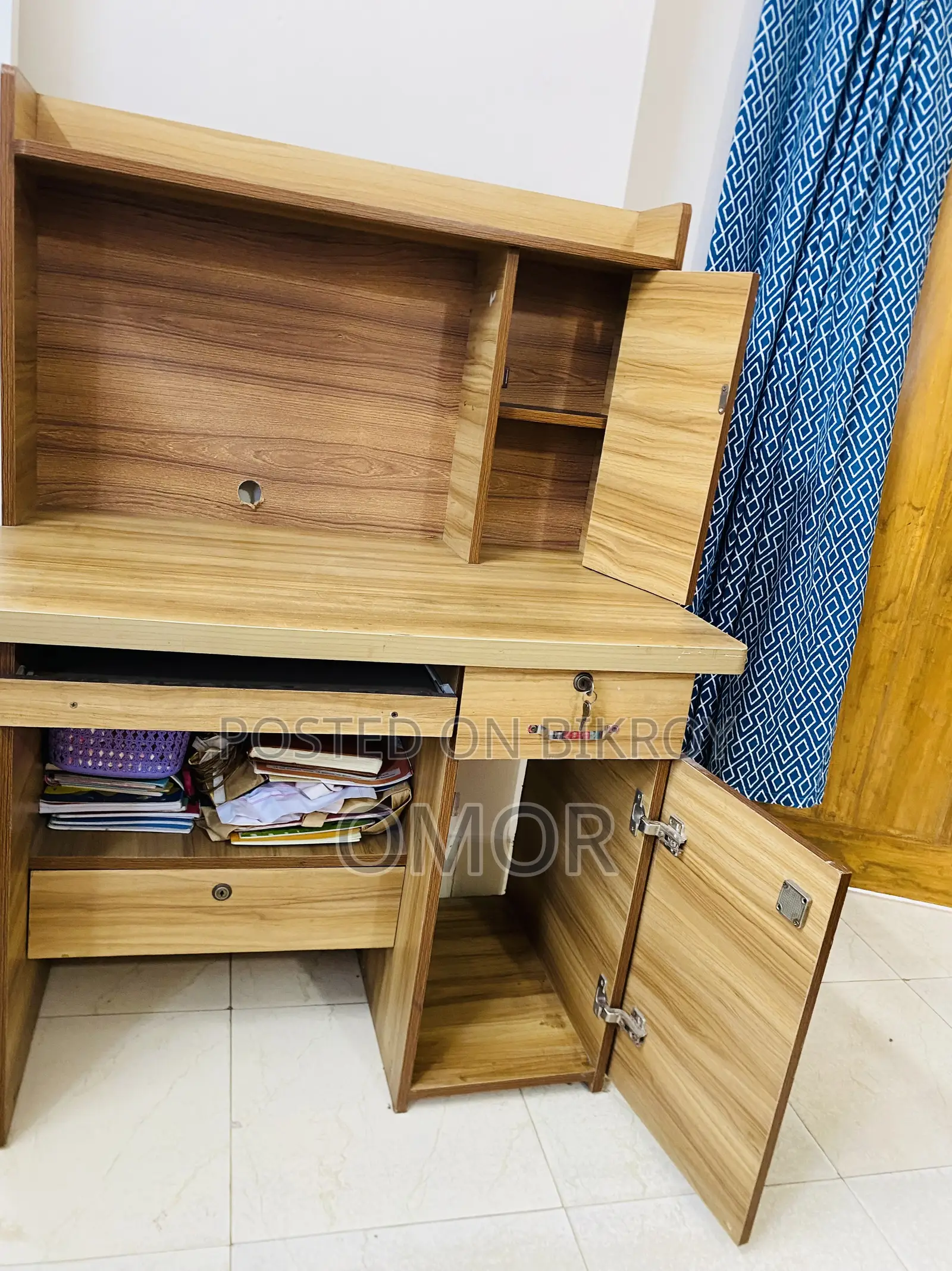 Office Or Home Useable Computer Table