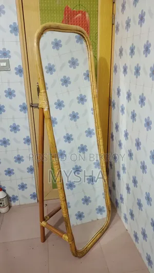 আয়না বিক্রির জন্য