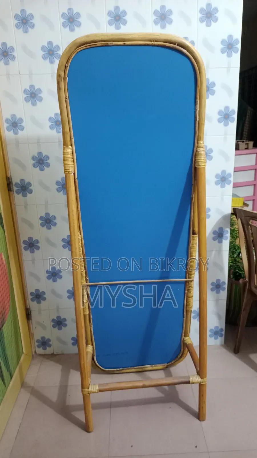 আয়না বিক্রির জন্য