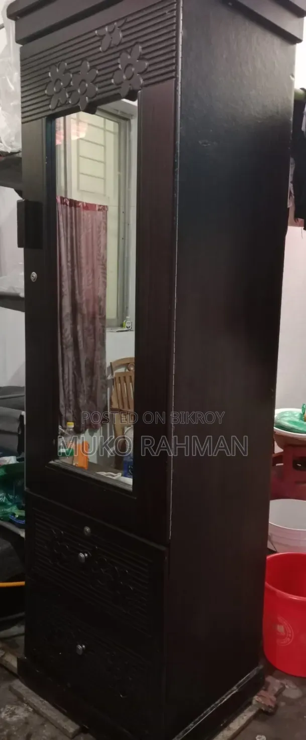 Almirah for sale