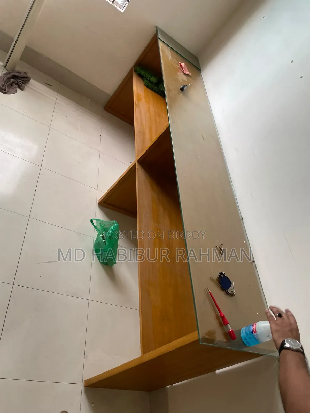 Official Employee Desk