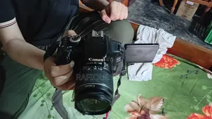 Canon EOS 600D 18MP DSLR Camera