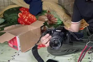 Canon EOS 600D 18MP DSLR Camera