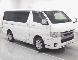 Toyota HiAce 2021 Pearl