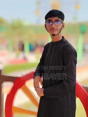 সবকিছুতেই পারদর্শী