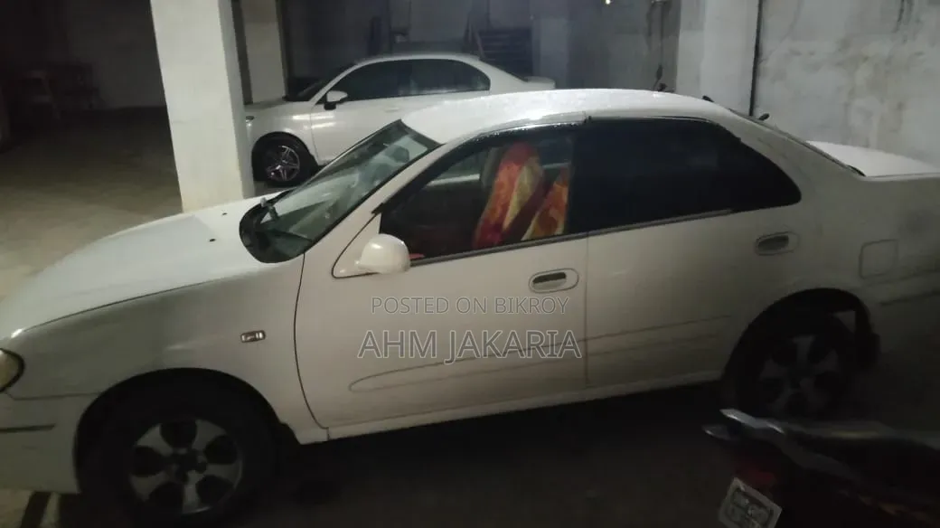 নিসান ব্লুবার্ড ২০০৫ সাদা