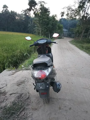 Hero Pleasure 2022 Red