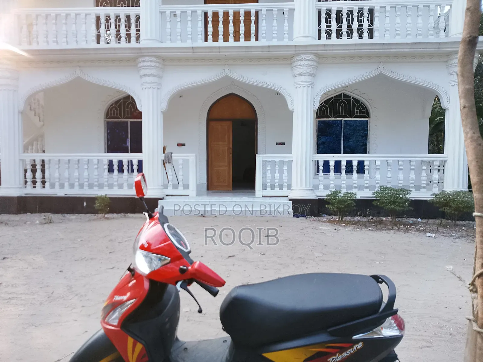 Hero Pleasure 2022 Red