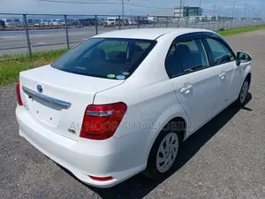 টয়োটা এক্সিও ২০২১ পার্ল