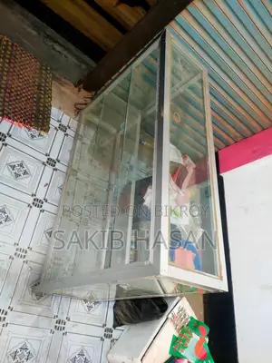 Glass Showcase 4ft - Like New (Used for 6 months)