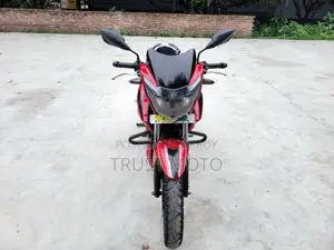 TVS Apache RTR 160 2V 2013 Red