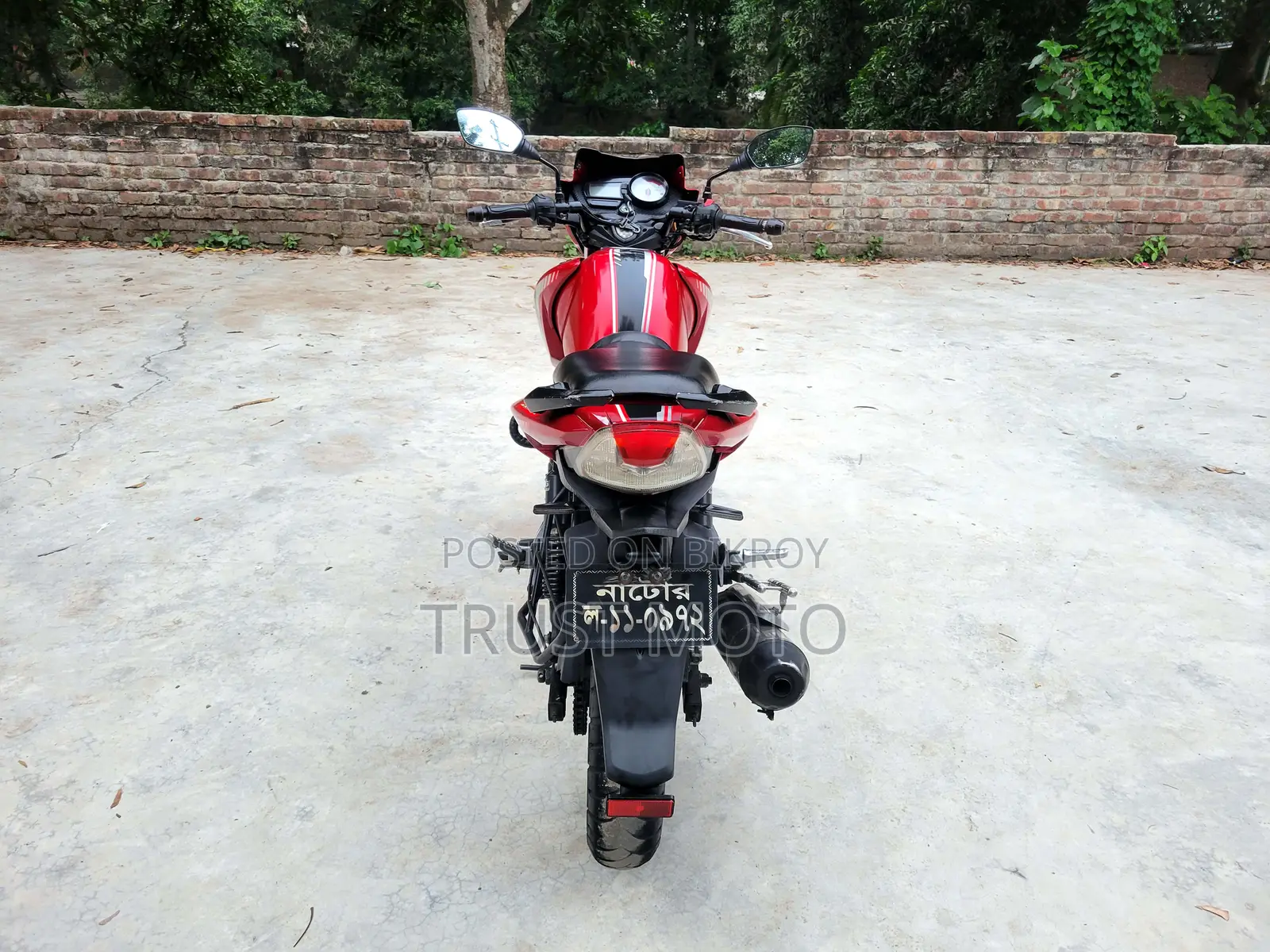 TVS Apache RTR 160 2V 2013 Red