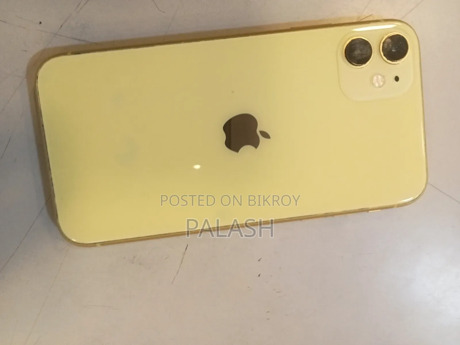Apple iPhone 11 128 GB Yellow