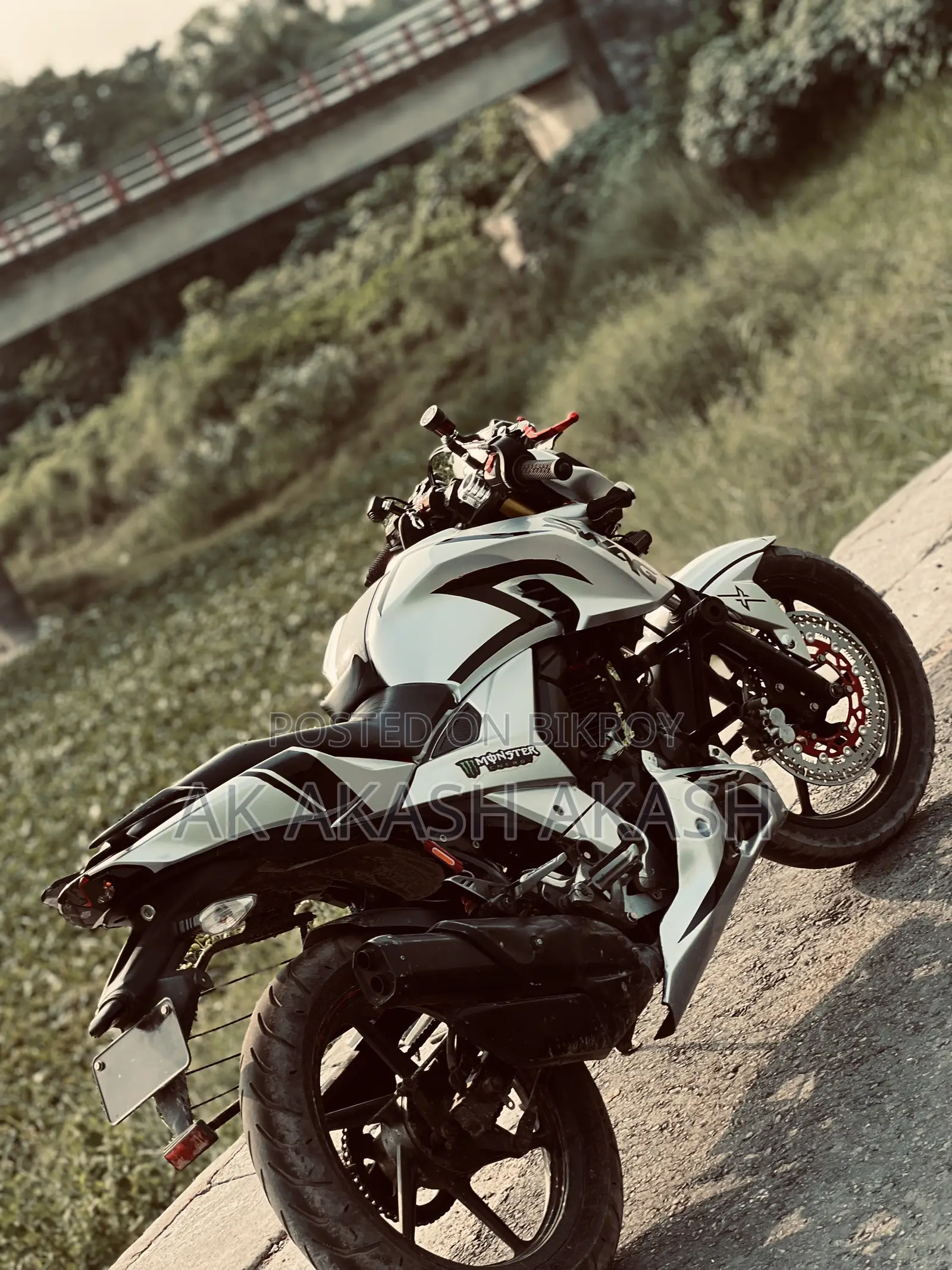 TVS Apache RTR 160 4V 2021 Red