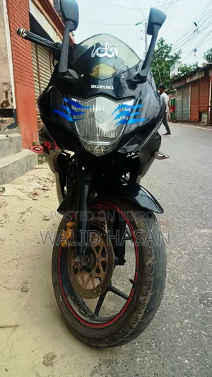 সুজুকি জিক্সার এসএফ ২০১৯ ব্ল্যাক