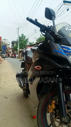 সুজুকি জিক্সার এসএফ ২০১৯ ব্ল্যাক